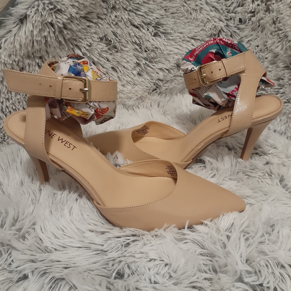 Nude nine west short heel